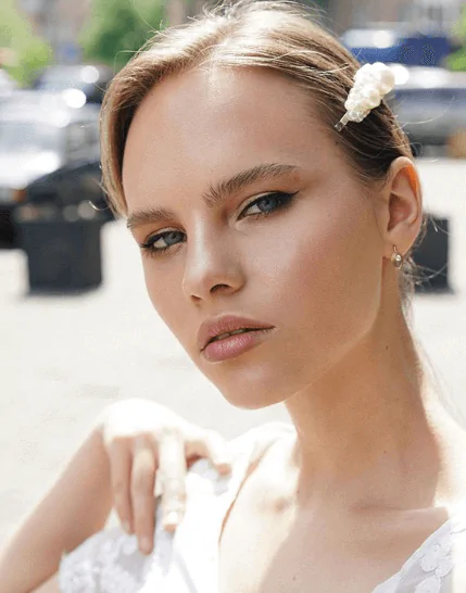Profesjonalna stylizacja brwi i ich modelowanie