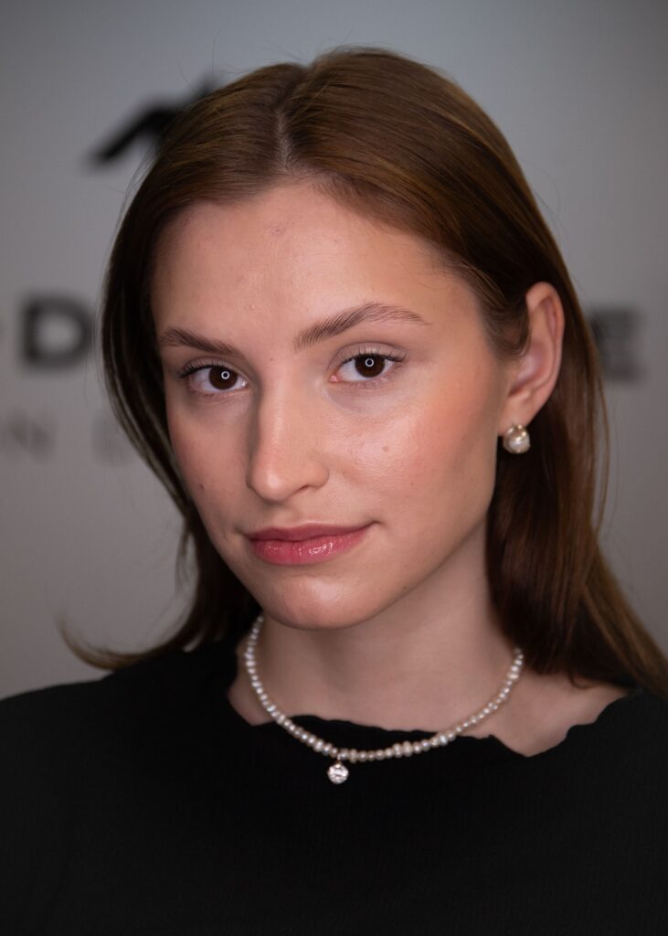 Efekt stylizacji brwi – naturalny kształt